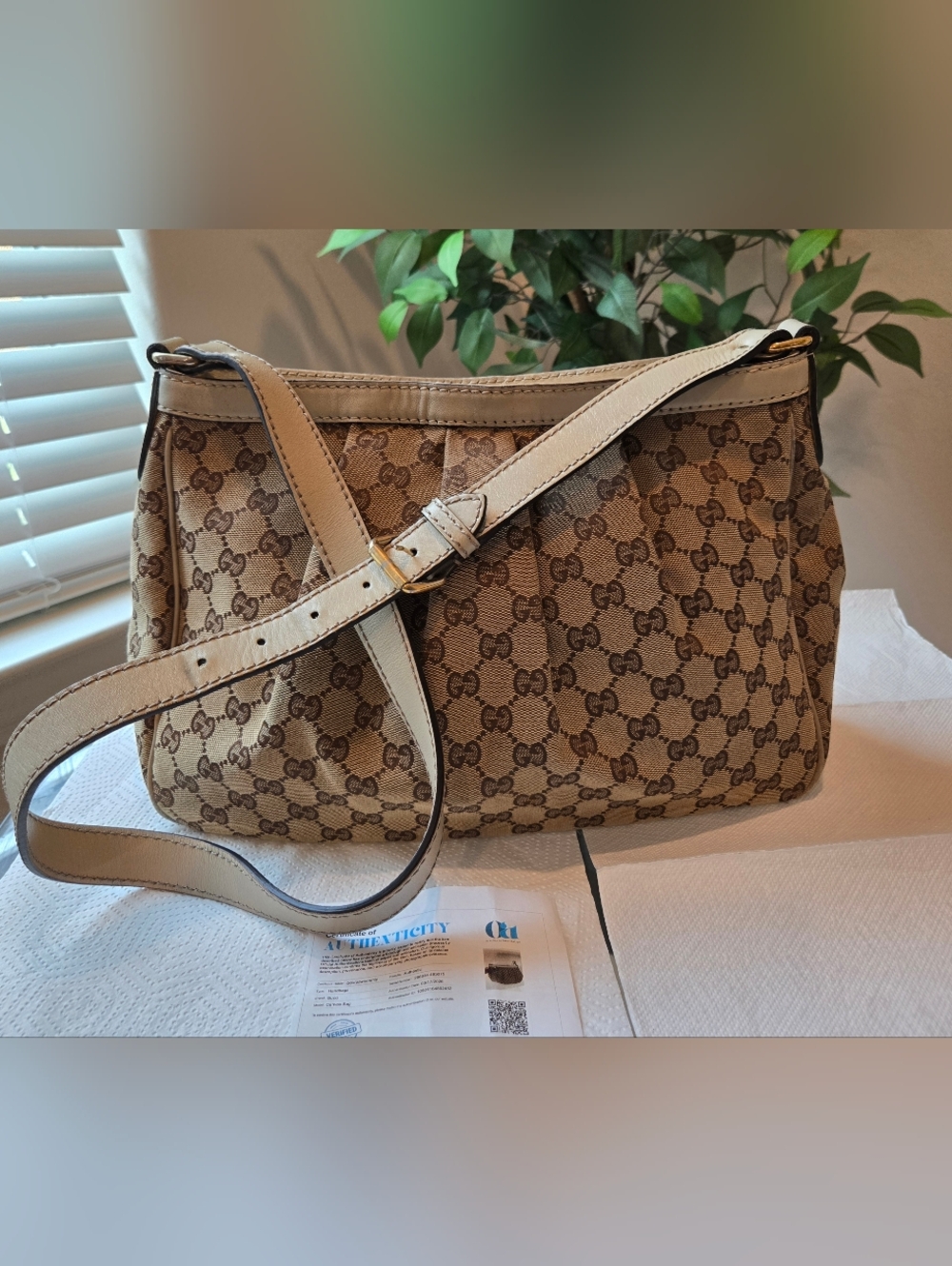 Gucci GG Canvas Sukey Shoulder Bag 296834 Beige Leather With Certificate Of AUTH - Picture 15 of 17